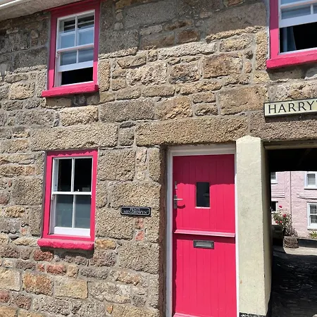 Penty Men Growyn St Ives (Cornwall)